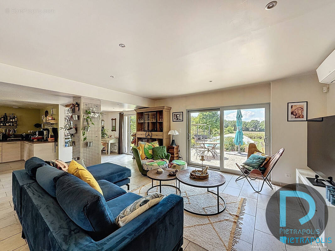 Maison à CHATILLON-SUR-CHALARONNE