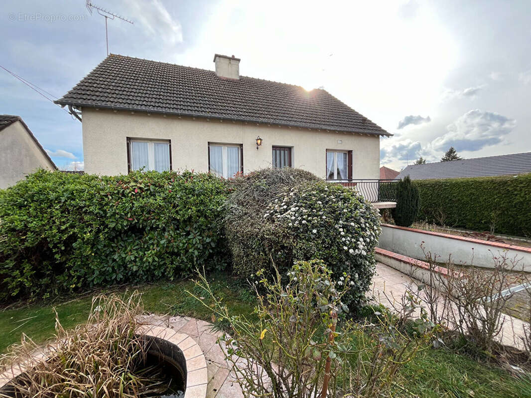 Maison à VILLEMANDEUR