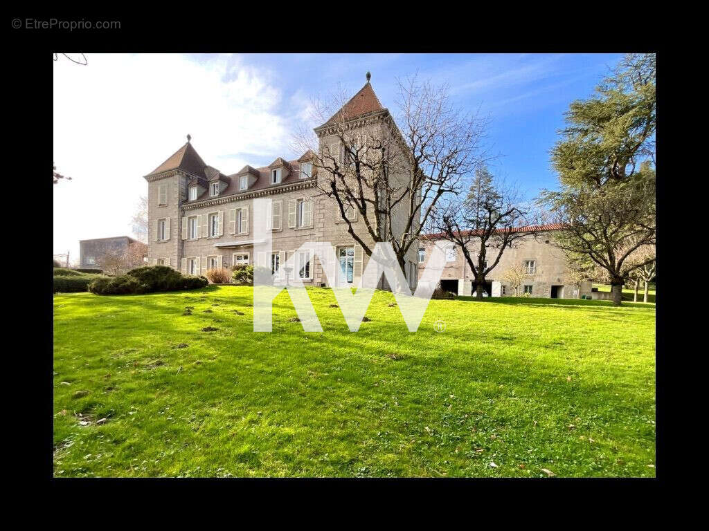 Autre à LA TALAUDIERE