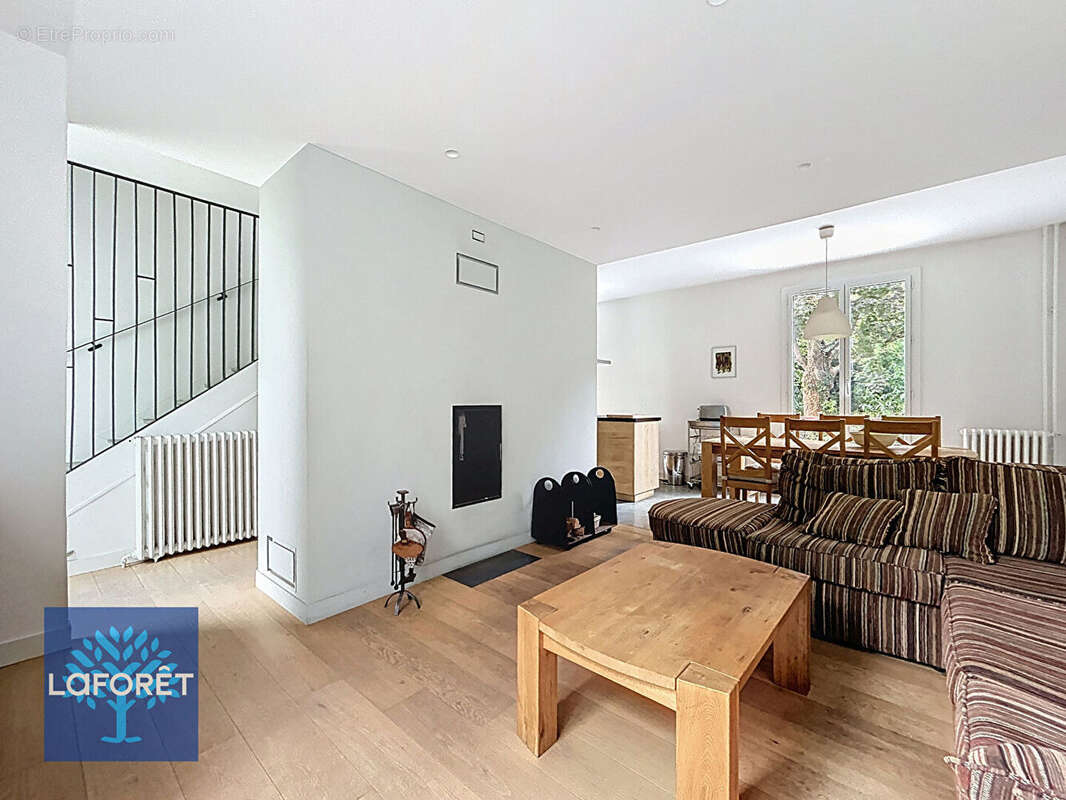 Maison à CORBEIL-ESSONNES