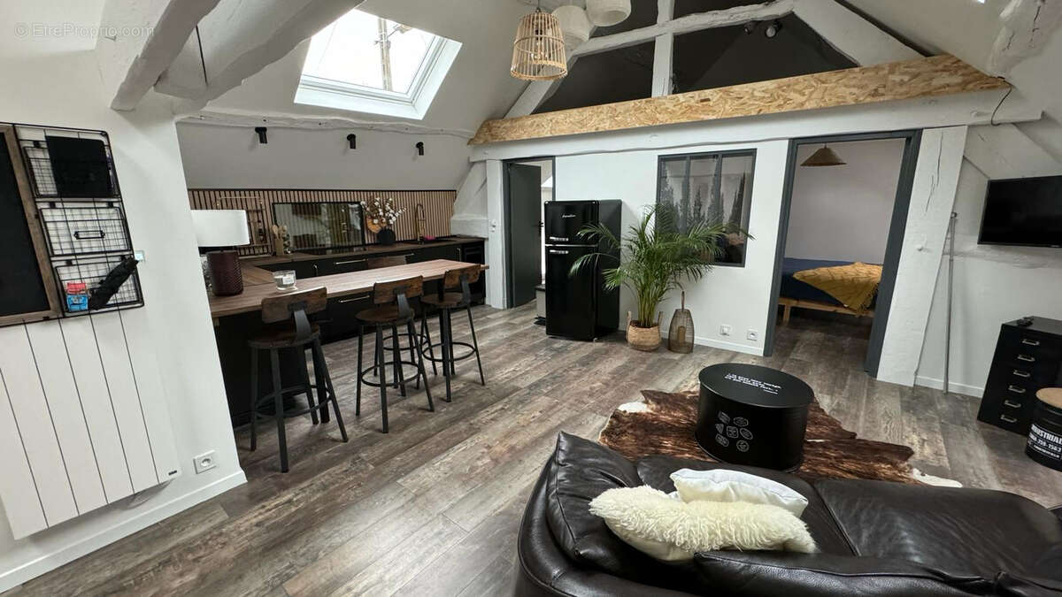 Maison à MEZY-SUR-SEINE