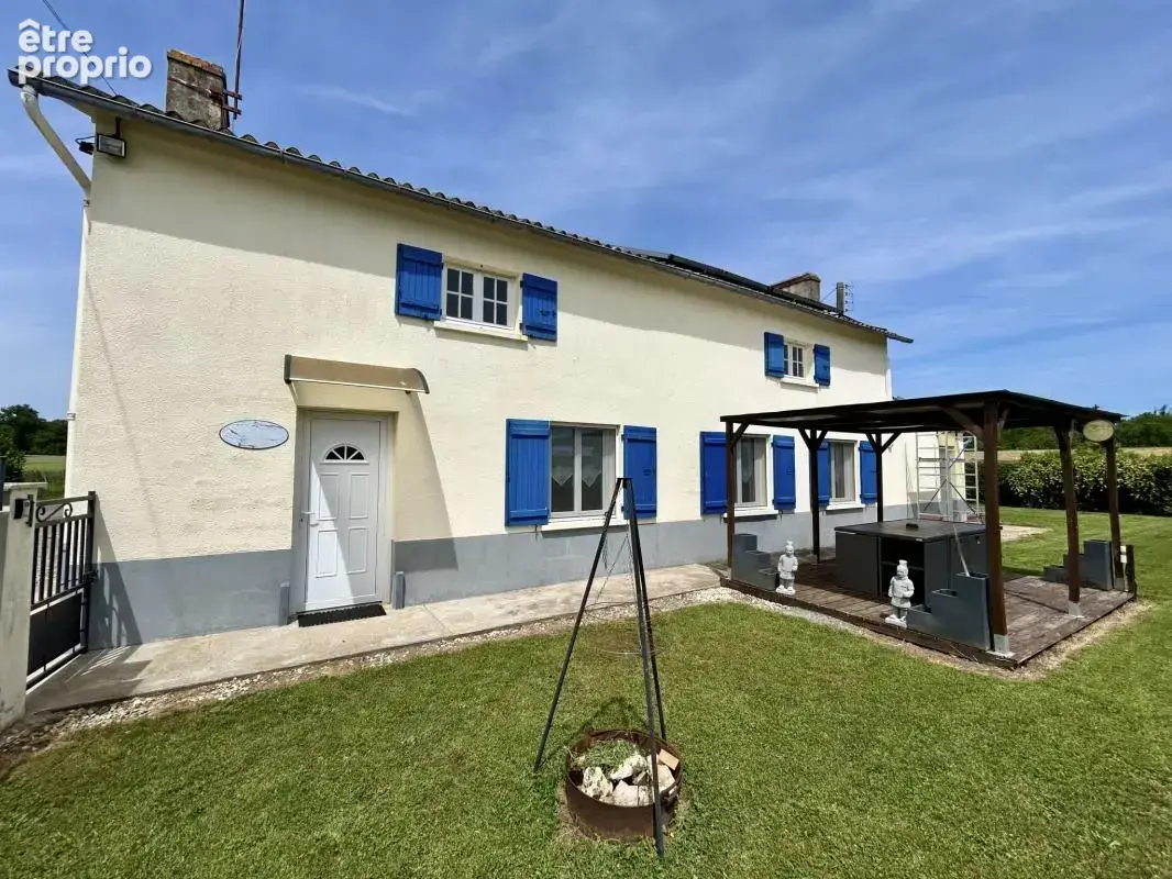 Maison à CHARROUX