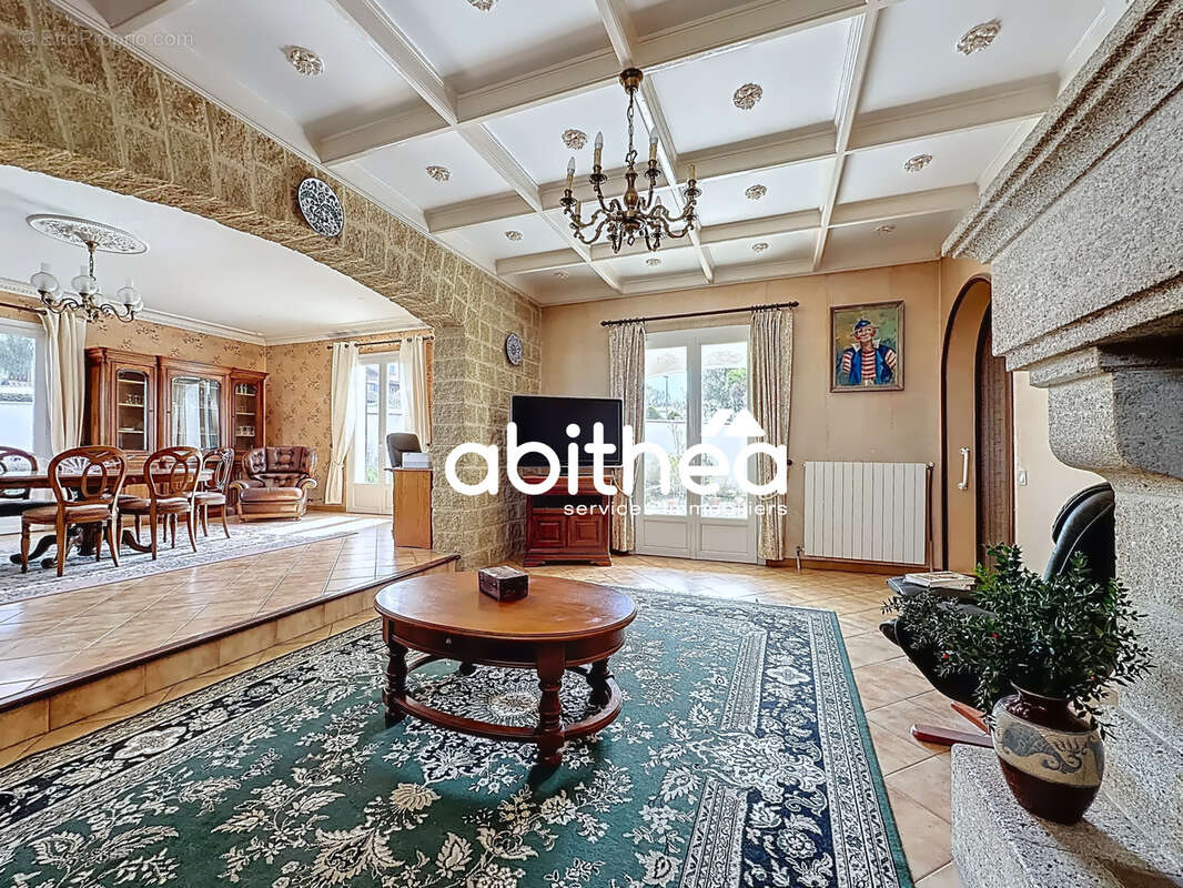 Maison à BOUJAN-SUR-LIBRON