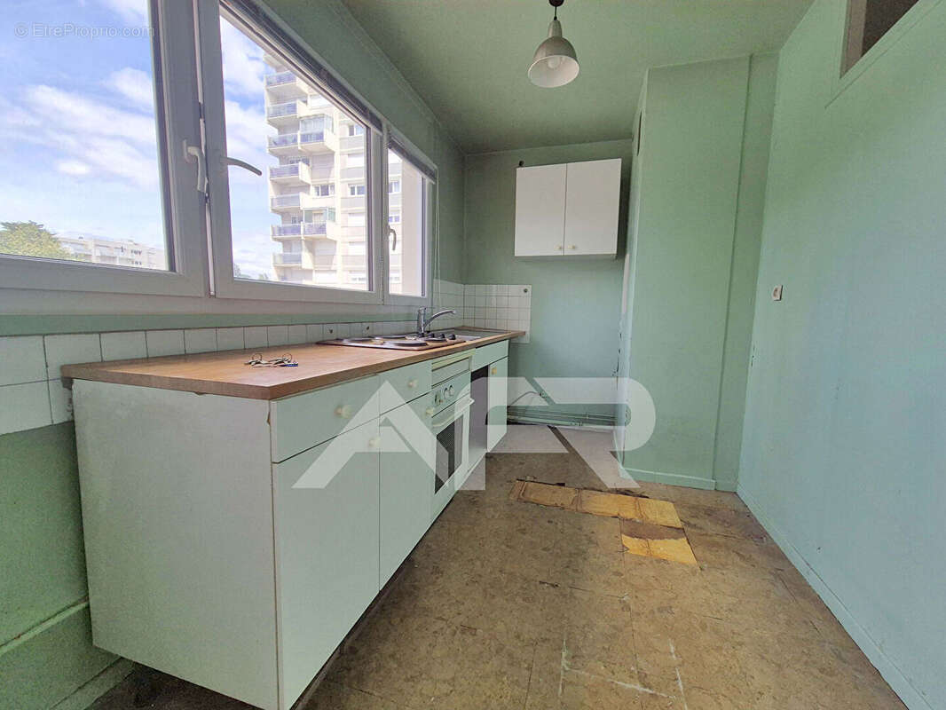 2 pieces a renover avec balcon - photo 10