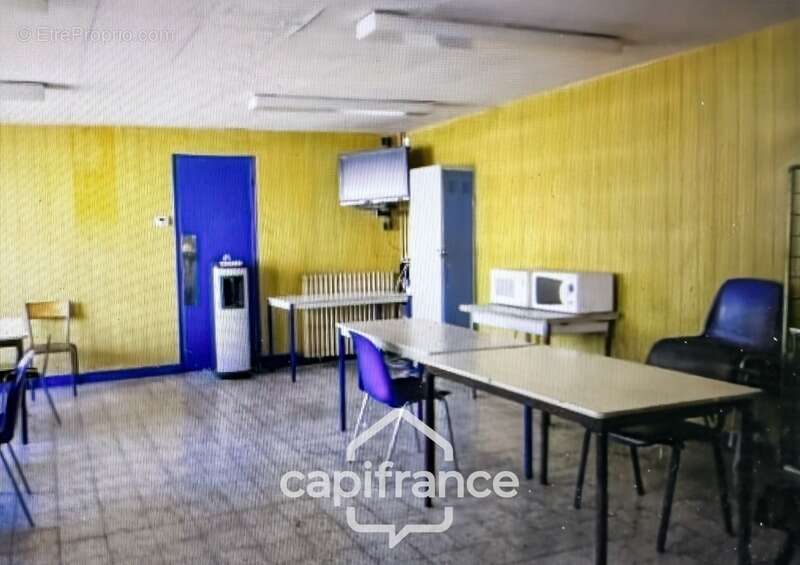 Commerce à FRESSENNEVILLE