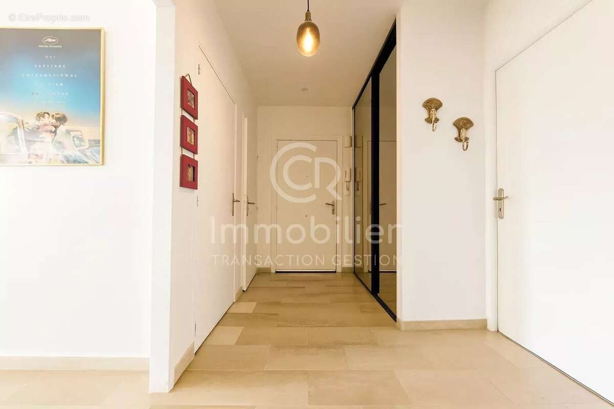 Appartement à LE CANNET