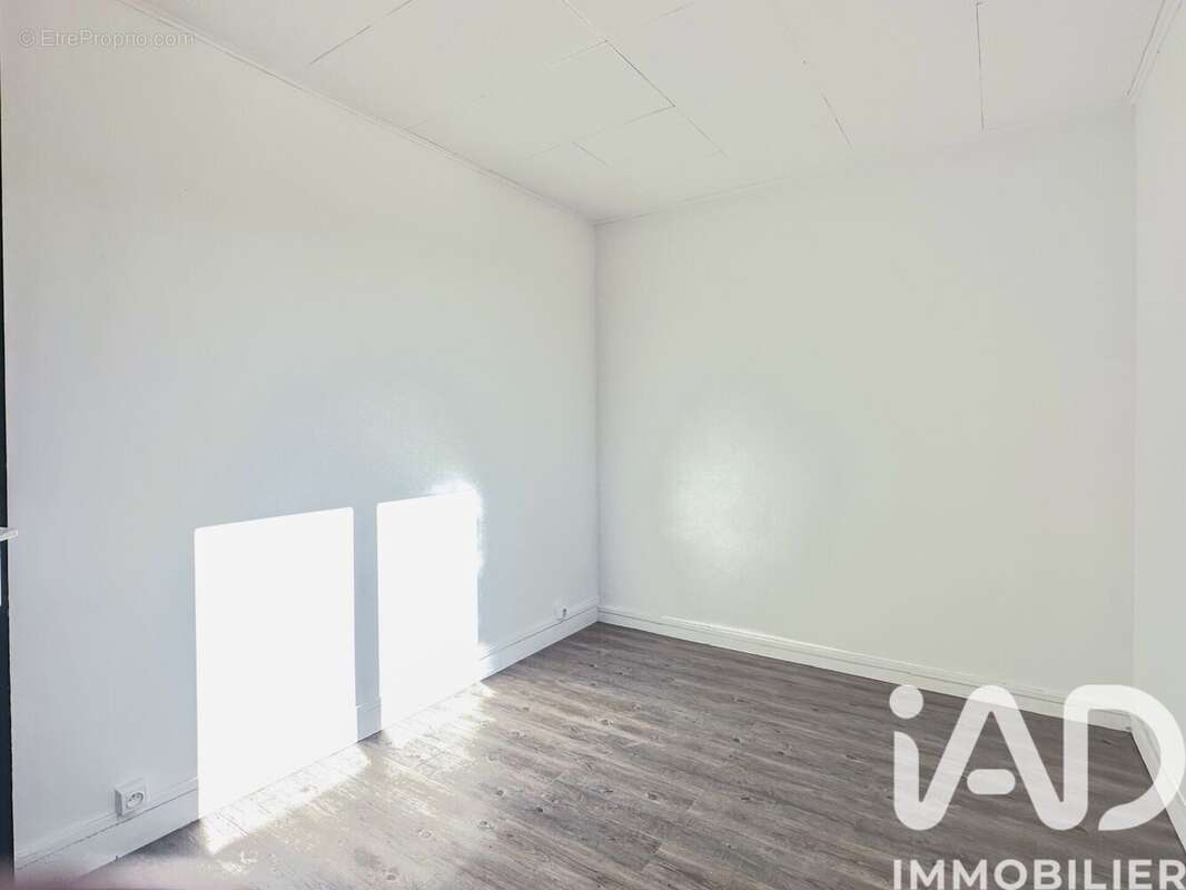 Photo 6 - Appartement à BAGNOLS-SUR-CEZE