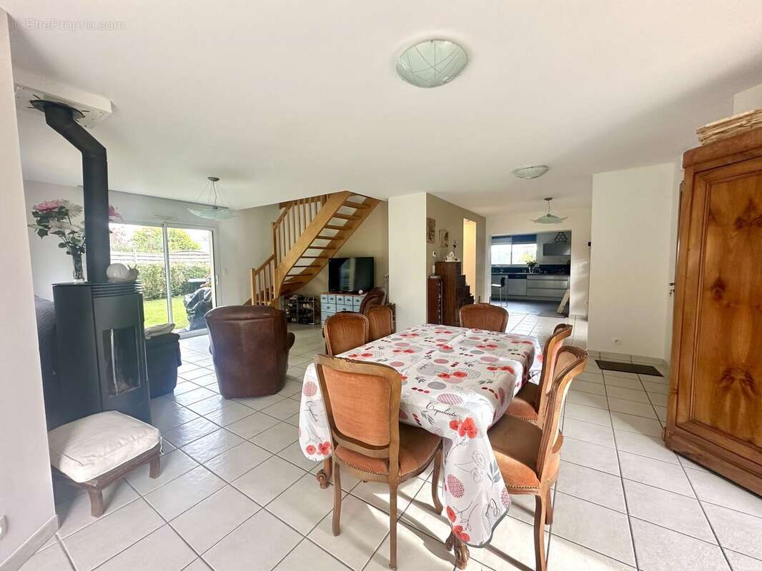 Maison à CHASNE-SUR-ILLET