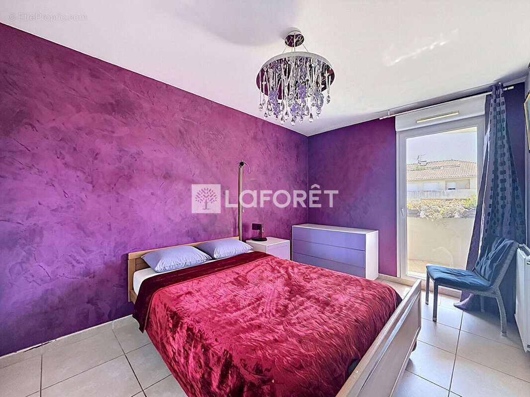 Appartement à MARSEILLE-8E