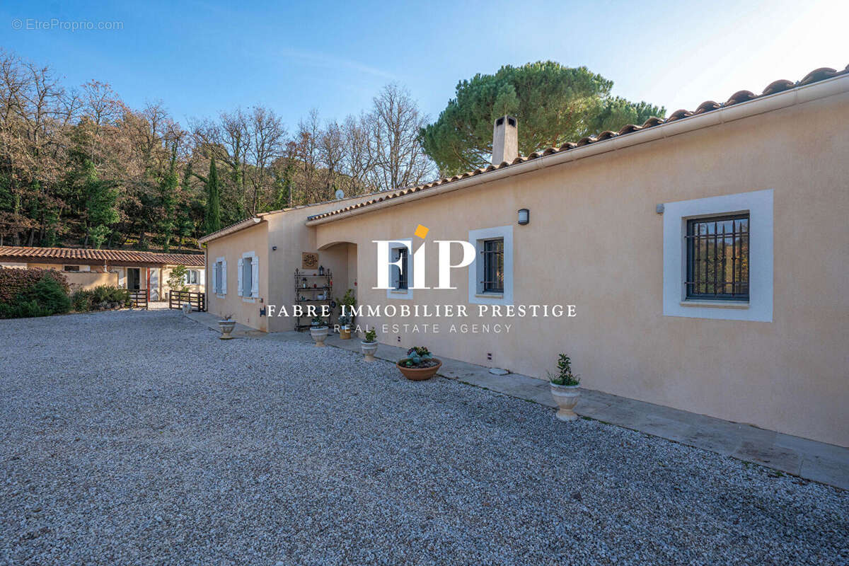 Maison à SAINT-MAXIMIN-LA-SAINTE-BAUME