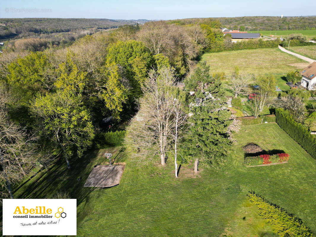 Terrain à SAINT-CHERON
