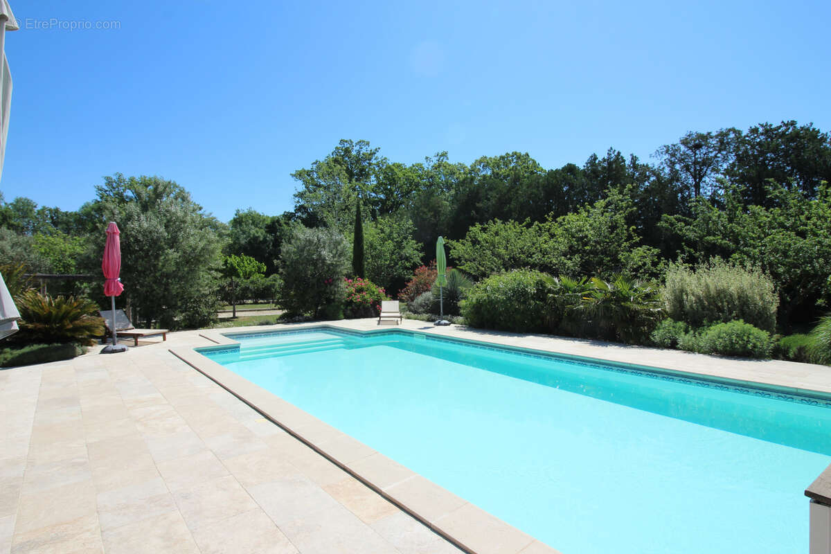 Mas de prestige deux logements avec piscine - photo 30