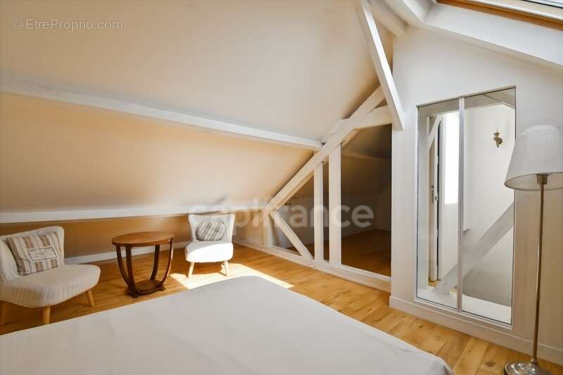 Maison à SAINT-GERMAIN-LES-ARPAJON