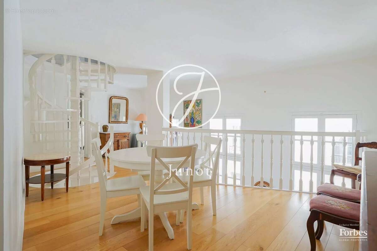 Appartement à PARIS-5E
