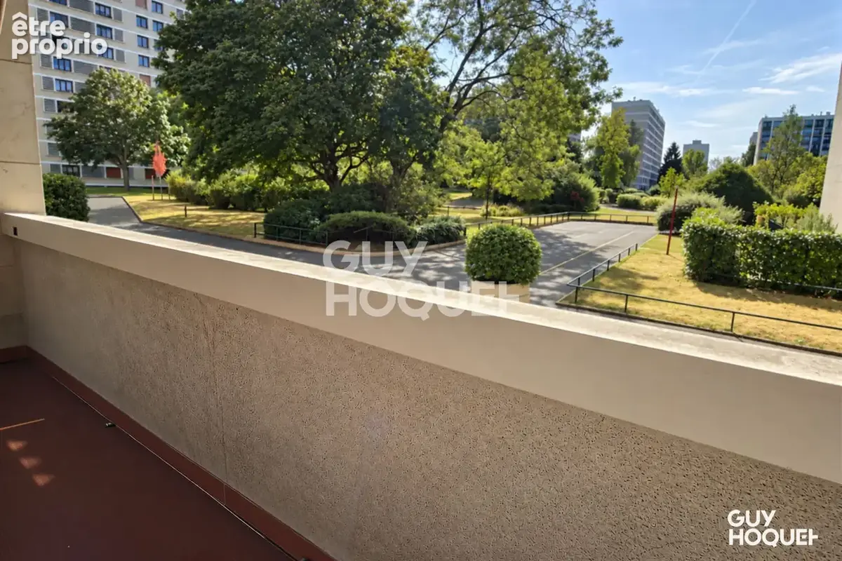 Rare sur le secteur : 6 pièces familial de 105 m² avec loggia - photo 5