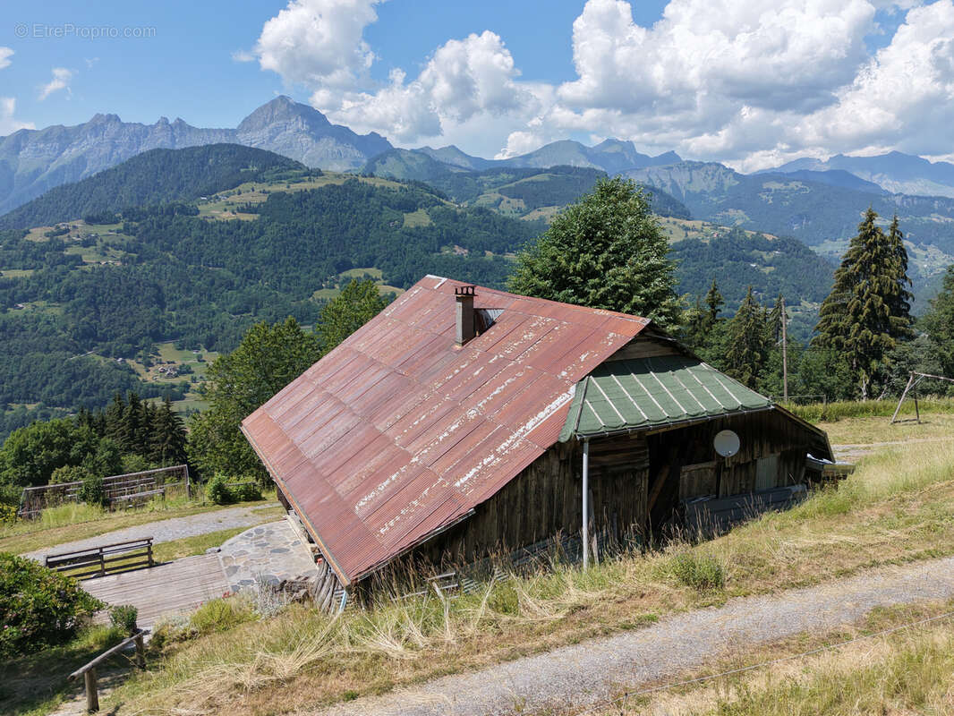 Ancienne ferme - cohennoz (73400) - photo 3