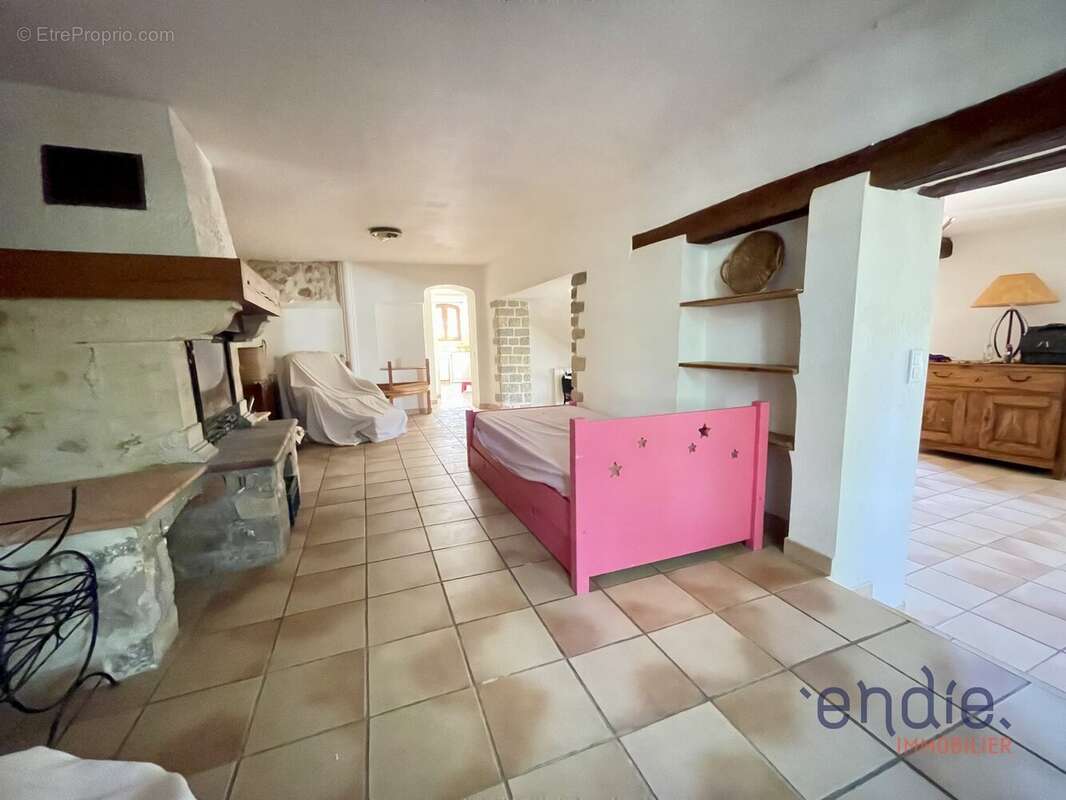 LE THORONET Maison en pierres 180 m² dans hameau paisible - photo 17
