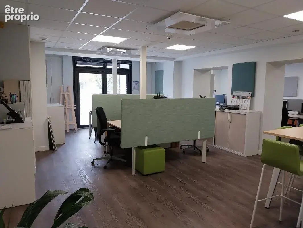 Bureaux-Place de la République - photo 5