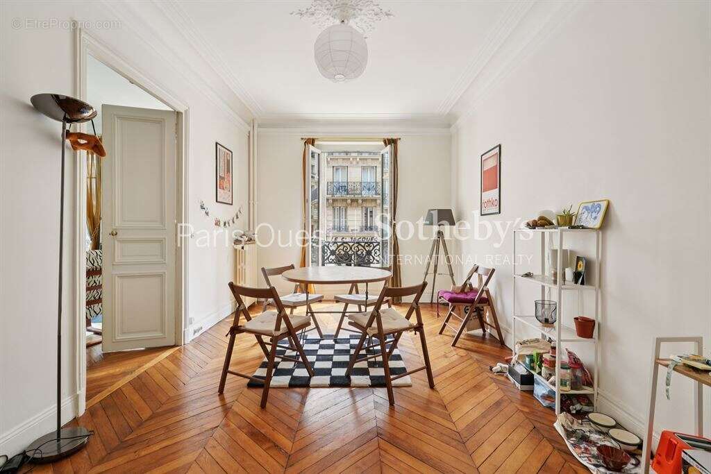 Appartement à PARIS-5E