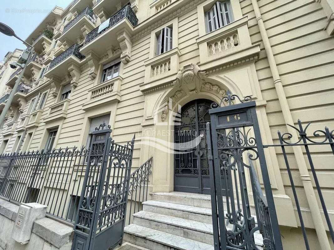 Appartement à NICE