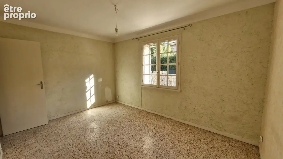 maison de 90m2 de type t4 à rénover. - photo 12