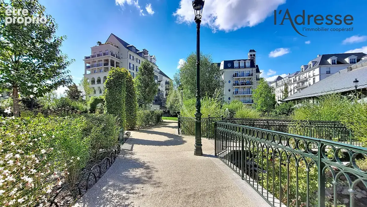 PUTEAUX/ Fusillés - Appartement 3 pièces 66m² - Loggia 5m² - 1 BOX - 2016 - photo 3