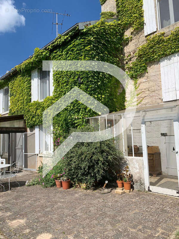 Maison à AUBEPIERRE-SUR-AUBE