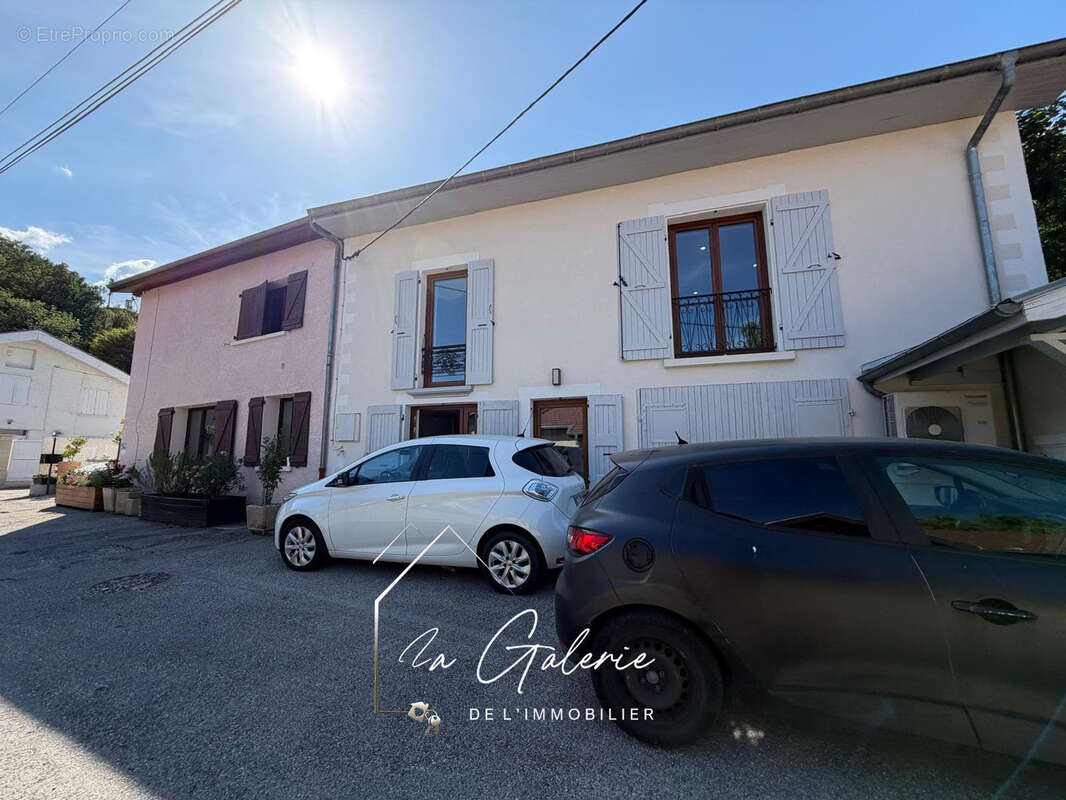 Maison à VARCES-ALLIERES-ET-RISSET