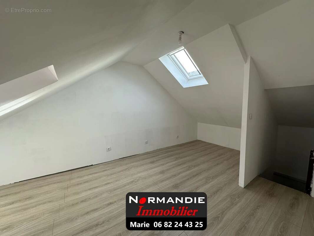 Maison à LILLEBONNE