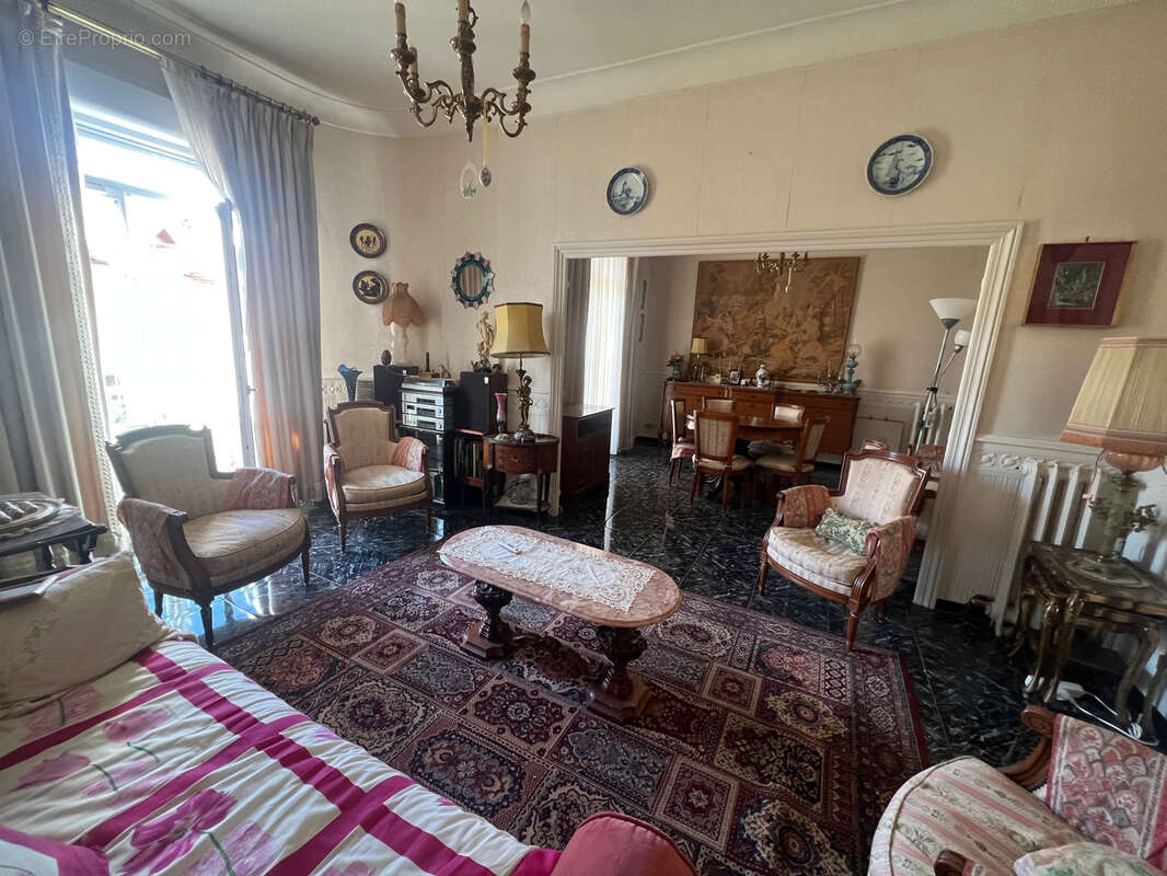 Appartement à MENTON