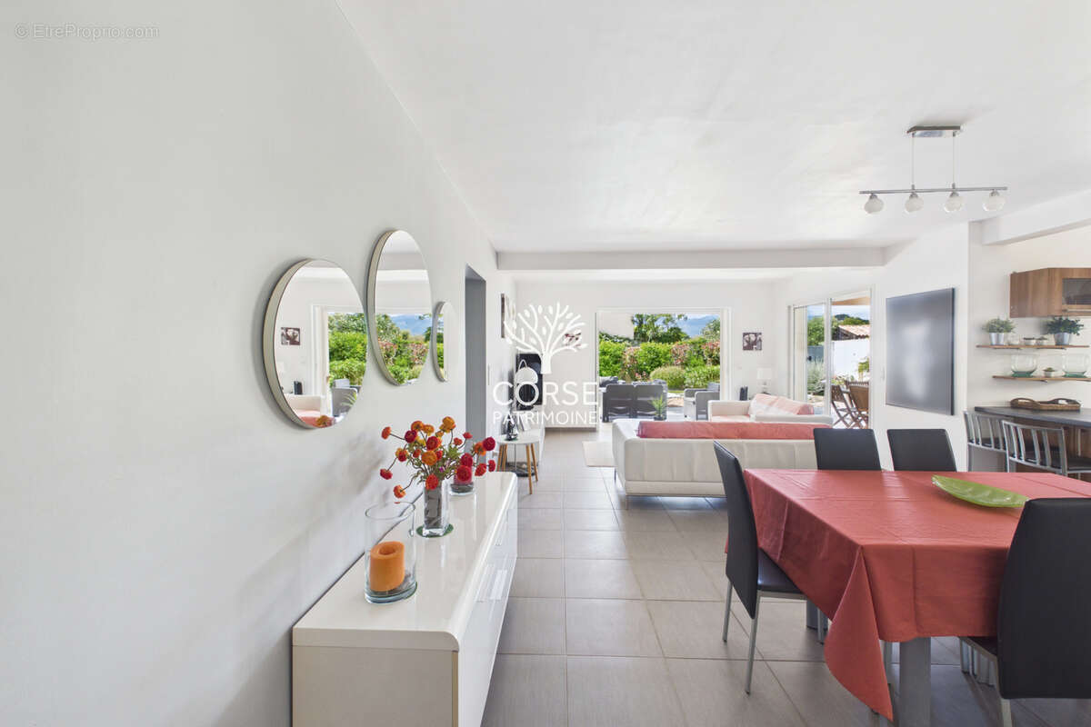 Maison à PORTO-VECCHIO
