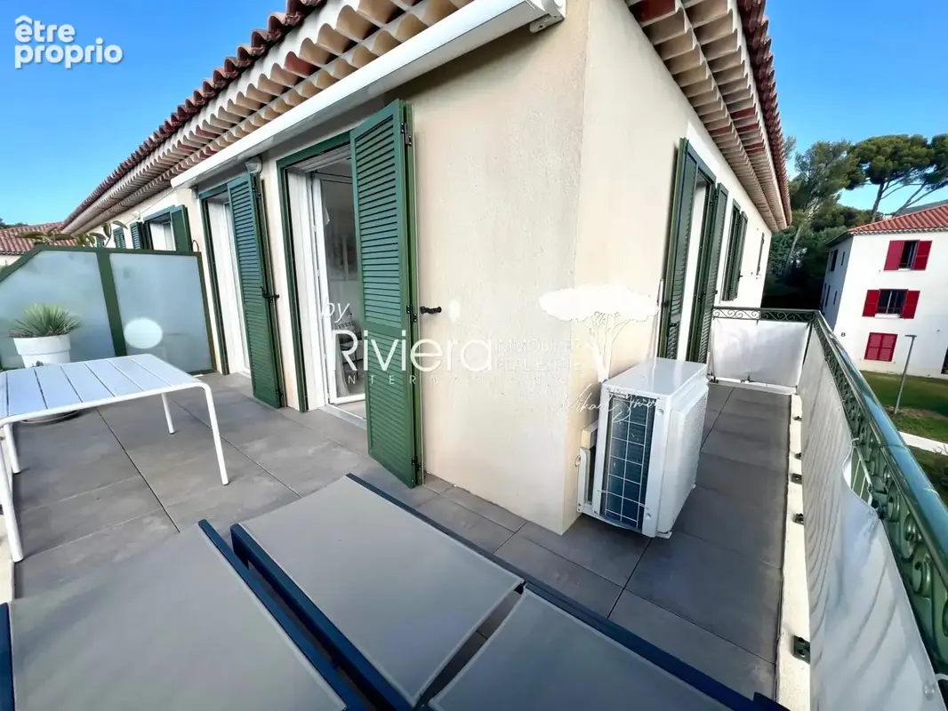 T4 dernier etage avec piscine et double box ! - photo 24