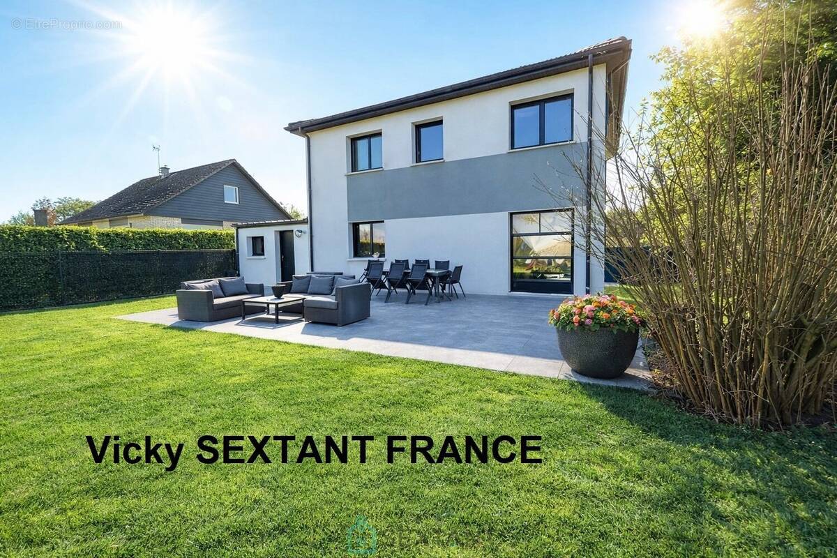 Maison à NEUVIREUIL