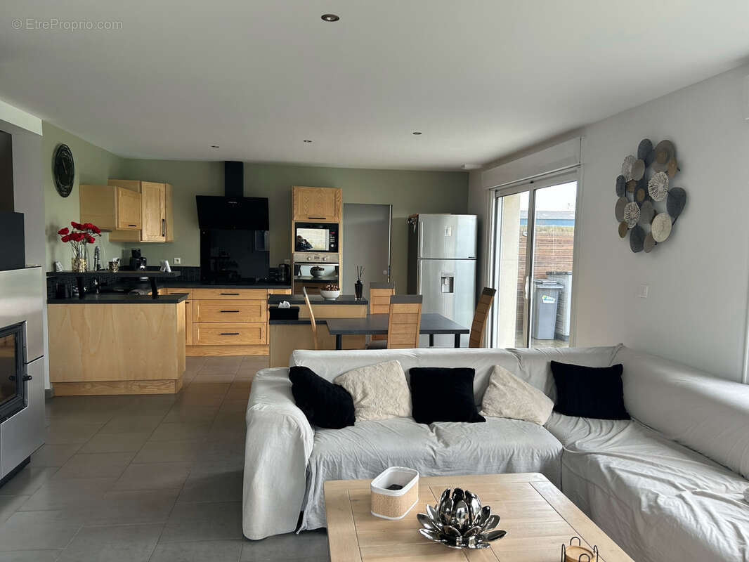 Maison à BRUAY-LA-BUISSIERE