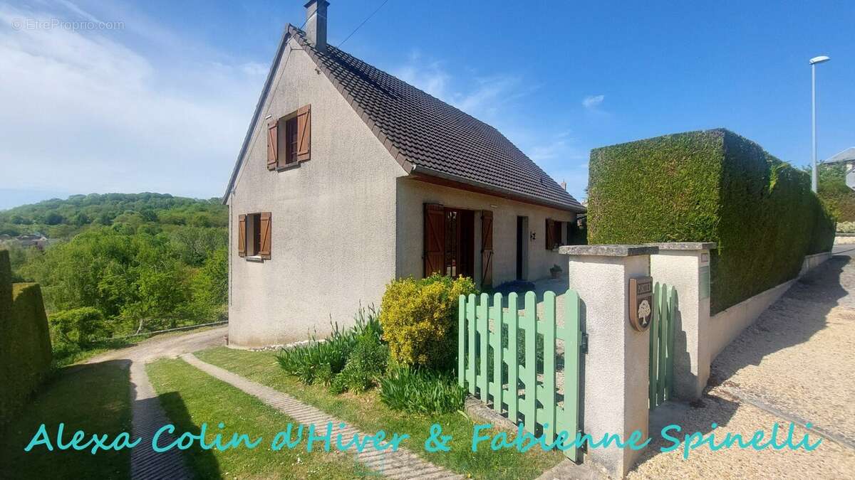 Maison à CROUY