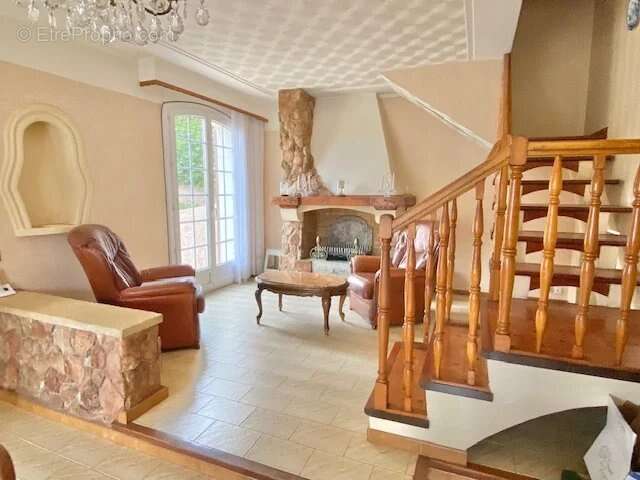 Maison à SAUSSET-LES-PINS