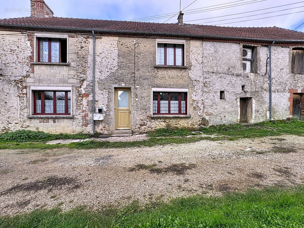 Maison à MONTMIRAIL