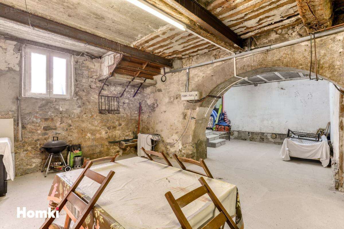 Maison à GINESTAS