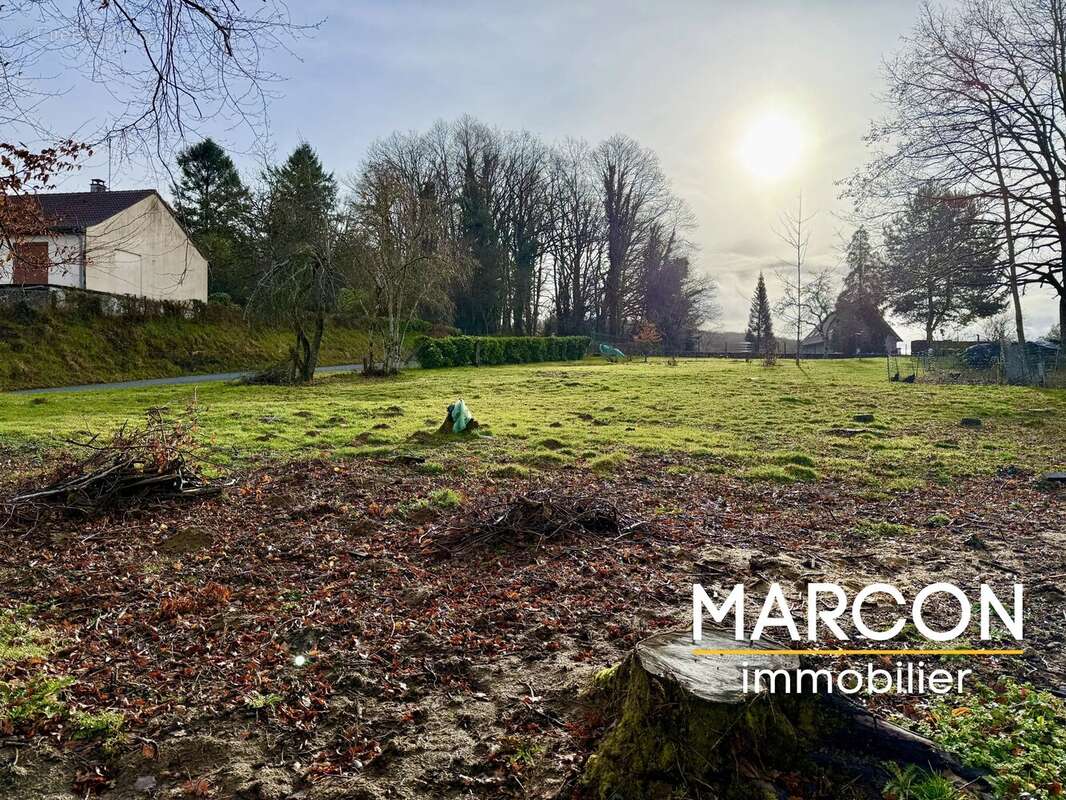 Terrain à AULON