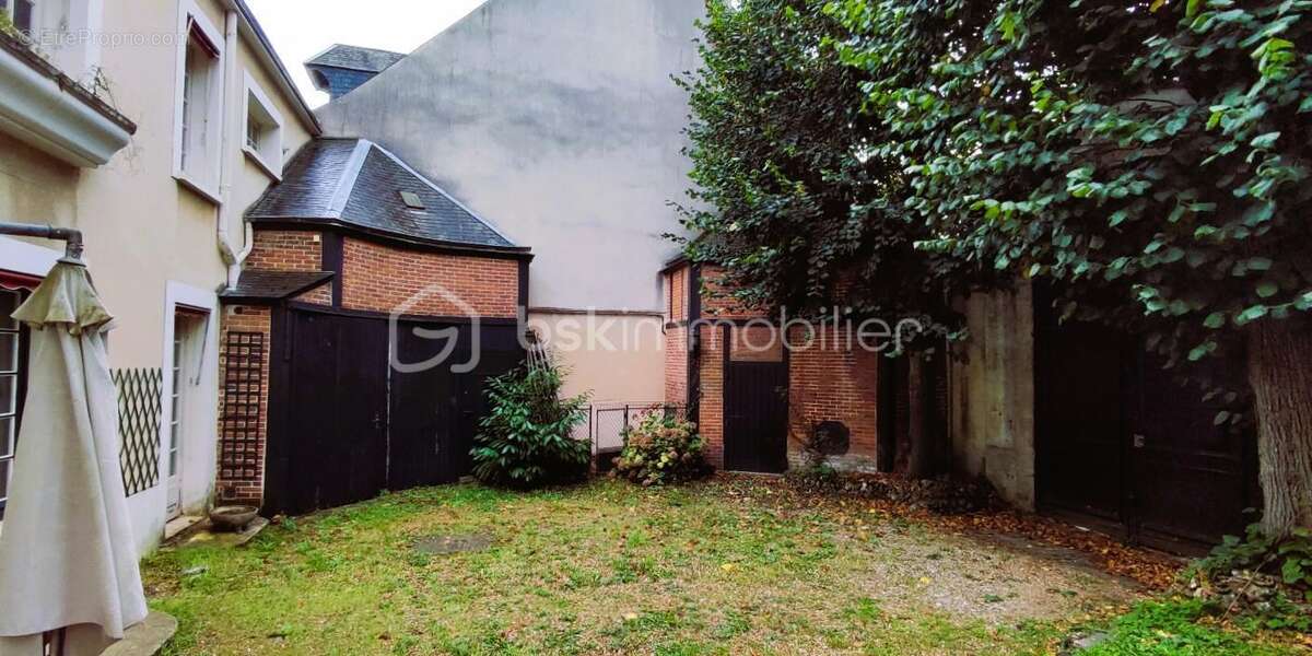 Maison à CHATEAUDUN