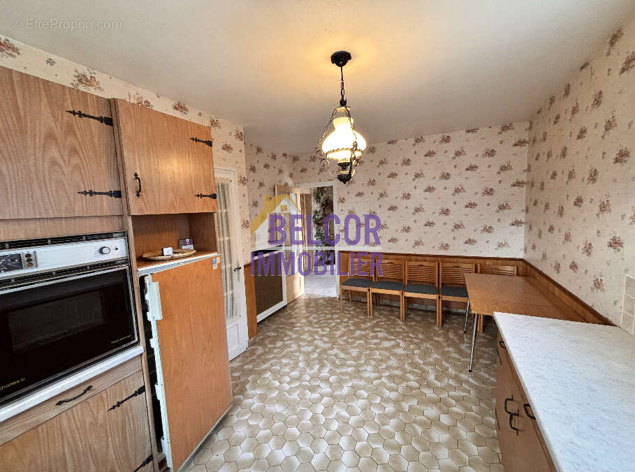 7 pièces - 160 m2 (à 15 min de Malesherbes RER D) - photo 7
