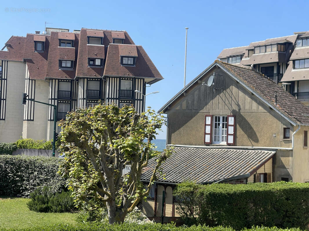 Appartement à BLONVILLE-SUR-MER