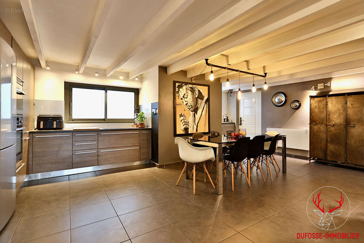 Maison Villeurbanne 6 pièce(s) 190 m2 - photo 4