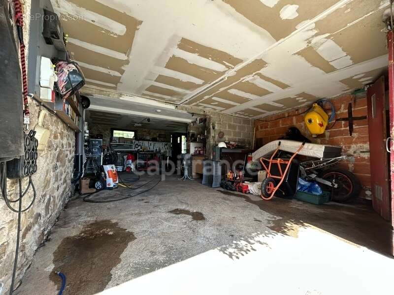 Maison à LANOUAILLE