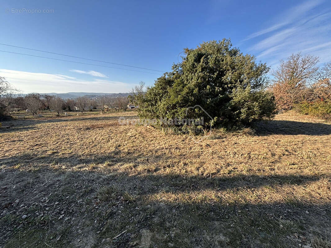 Terrain à SAINT-MARTIN-D&#039;ARDECHE