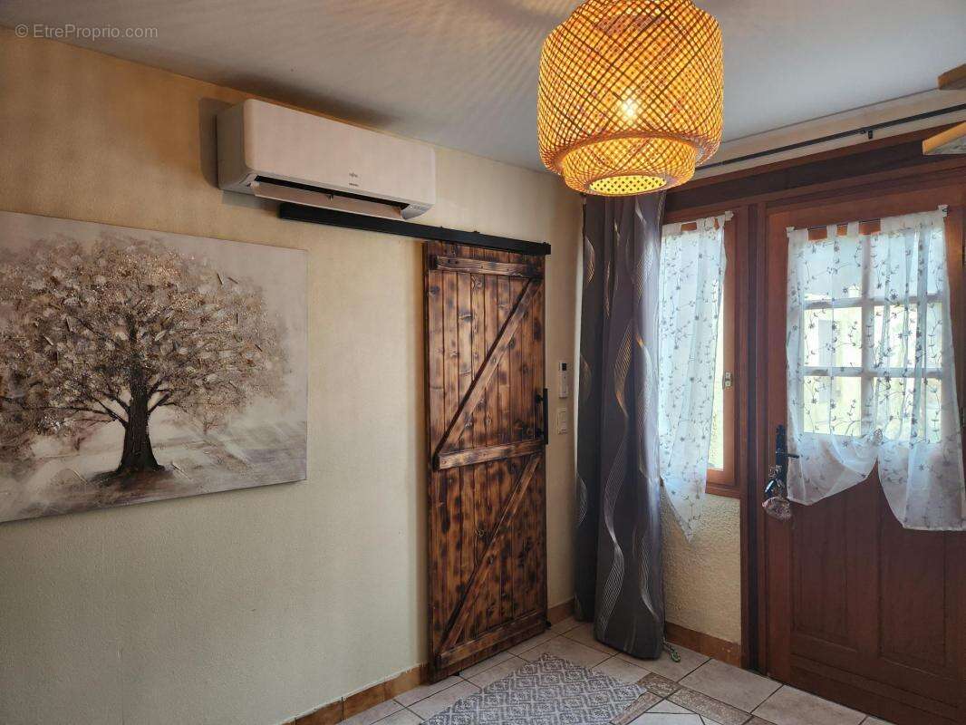 Maison à SAINT-LEON-SUR-L'ISLE