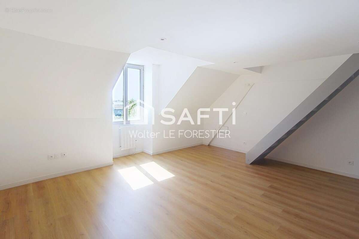 Photo 2 - Appartement à SAINT-LOUIS-DE-MONTFERRAND