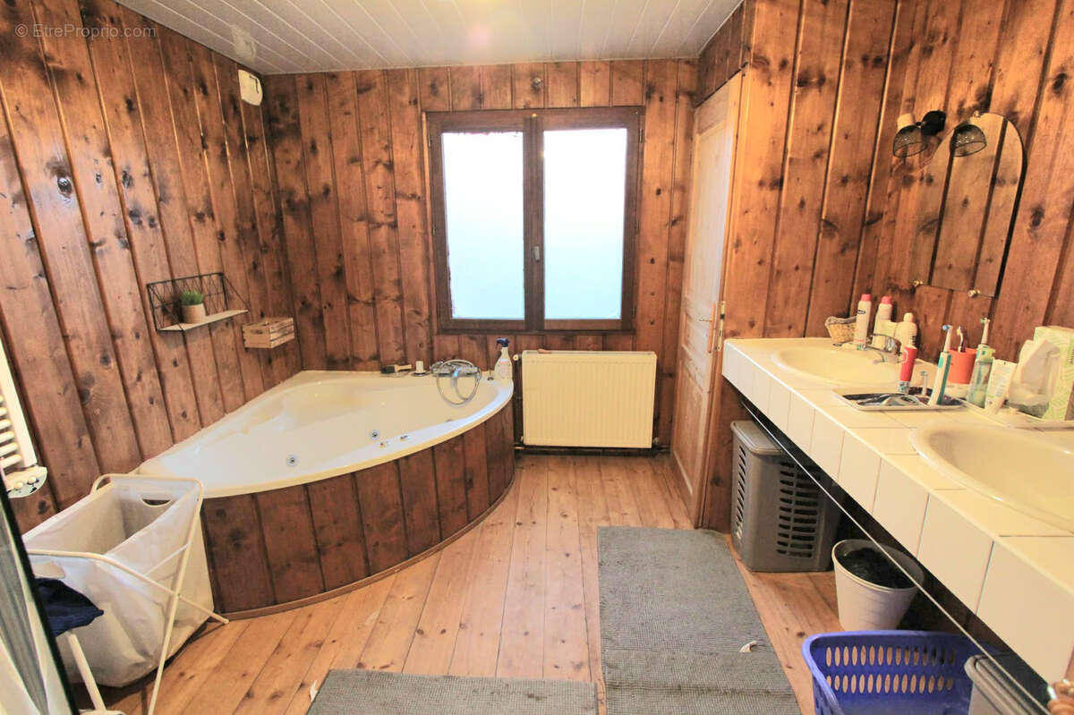 Maison à XERMAMENIL