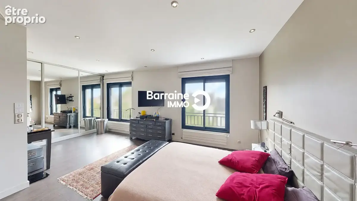 A vendre brest centre-ville propriété 285,66 m² habitables garage jardin clos - photo 8