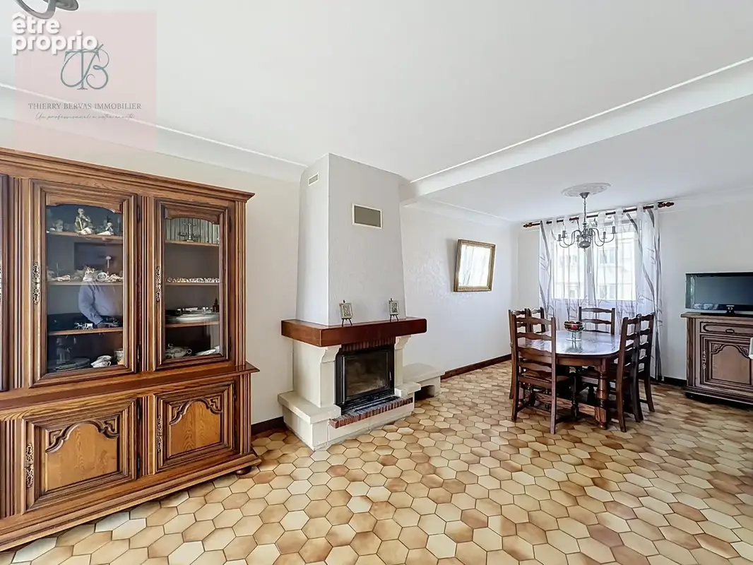 Une maison familiale, 4 chambres, avec jardin et garage - photo 3